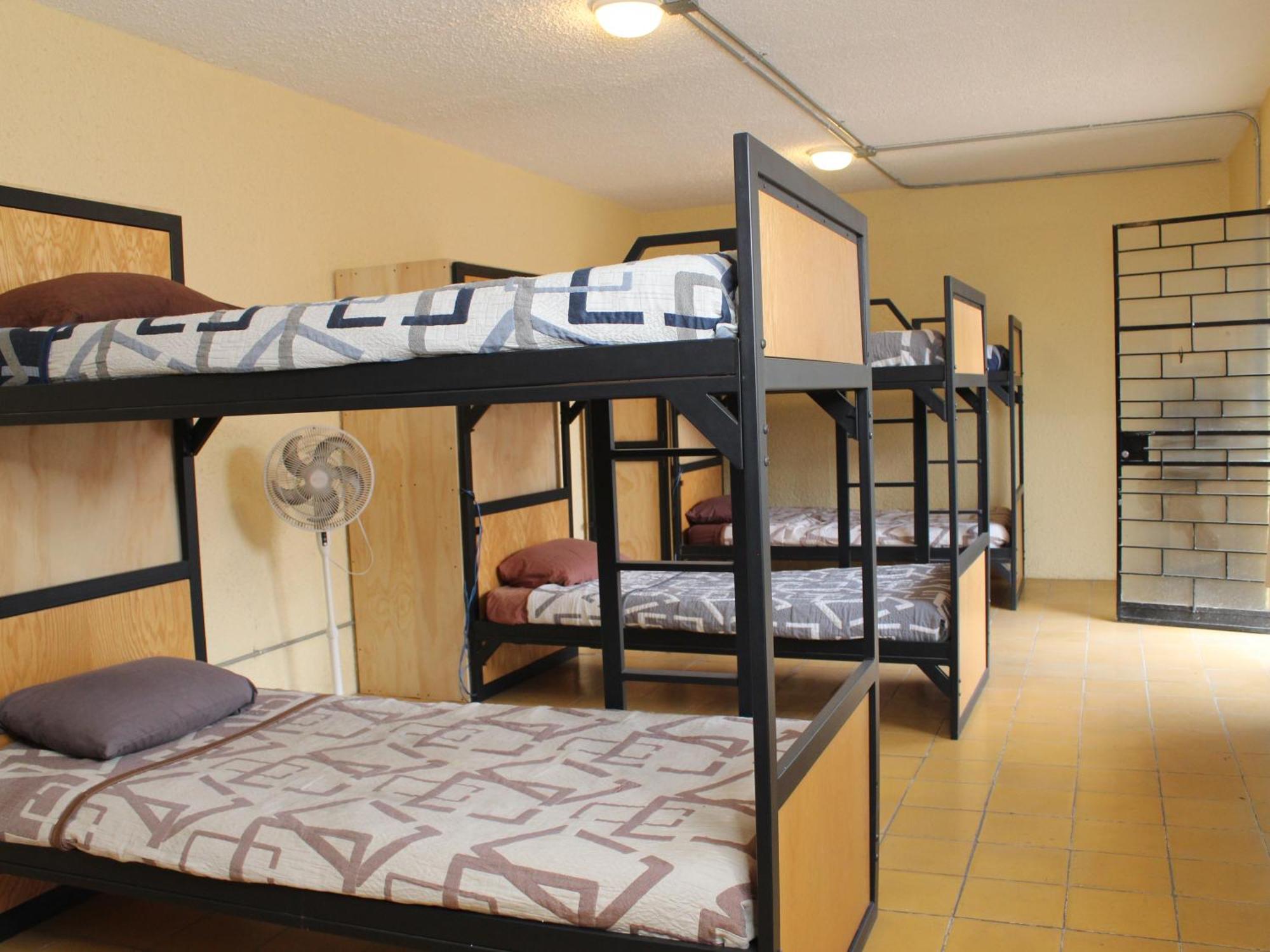 Hostal La Loteria Гуадалахара Екстериор снимка