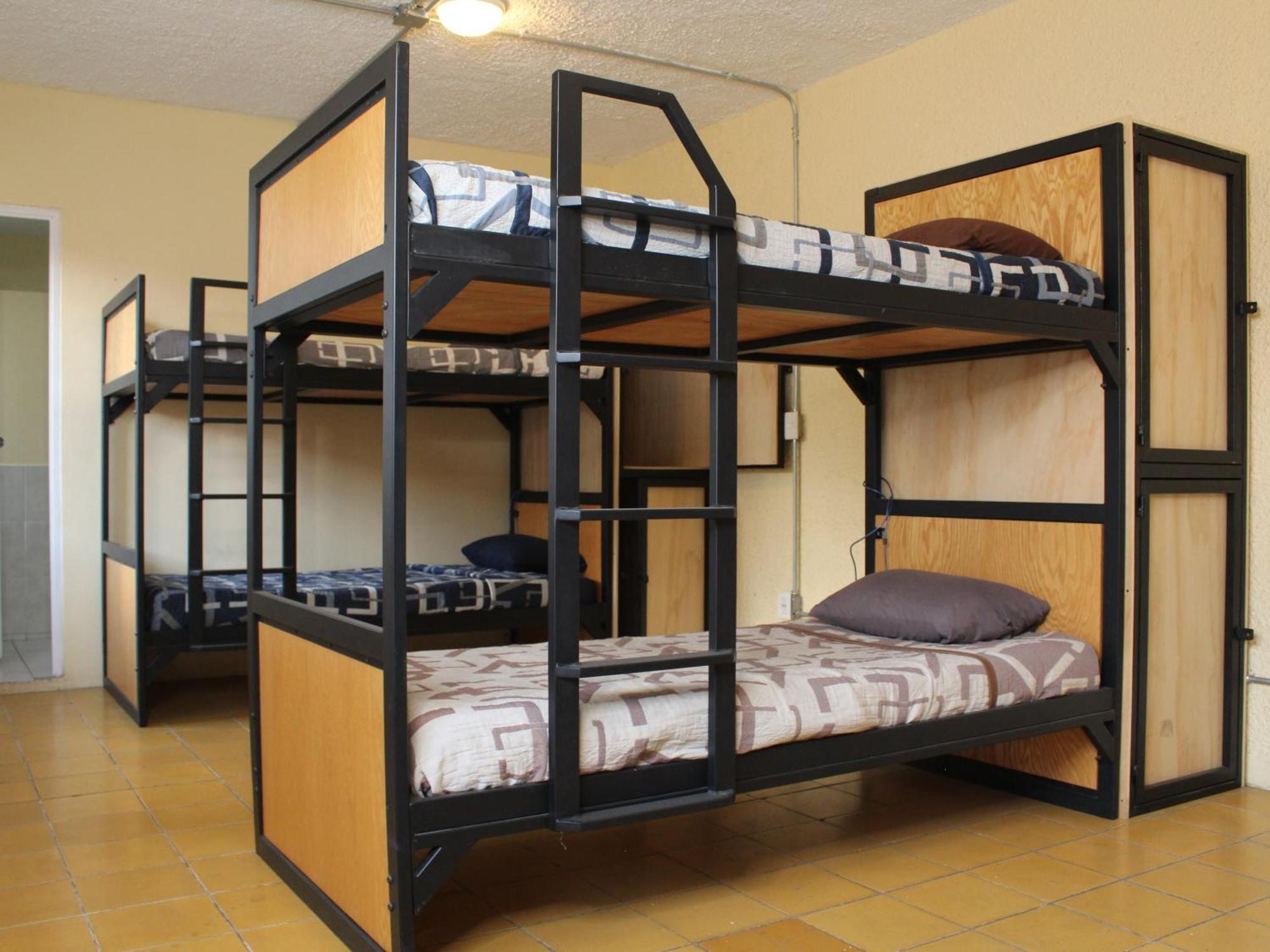 Hostal La Loteria Гуадалахара Екстериор снимка