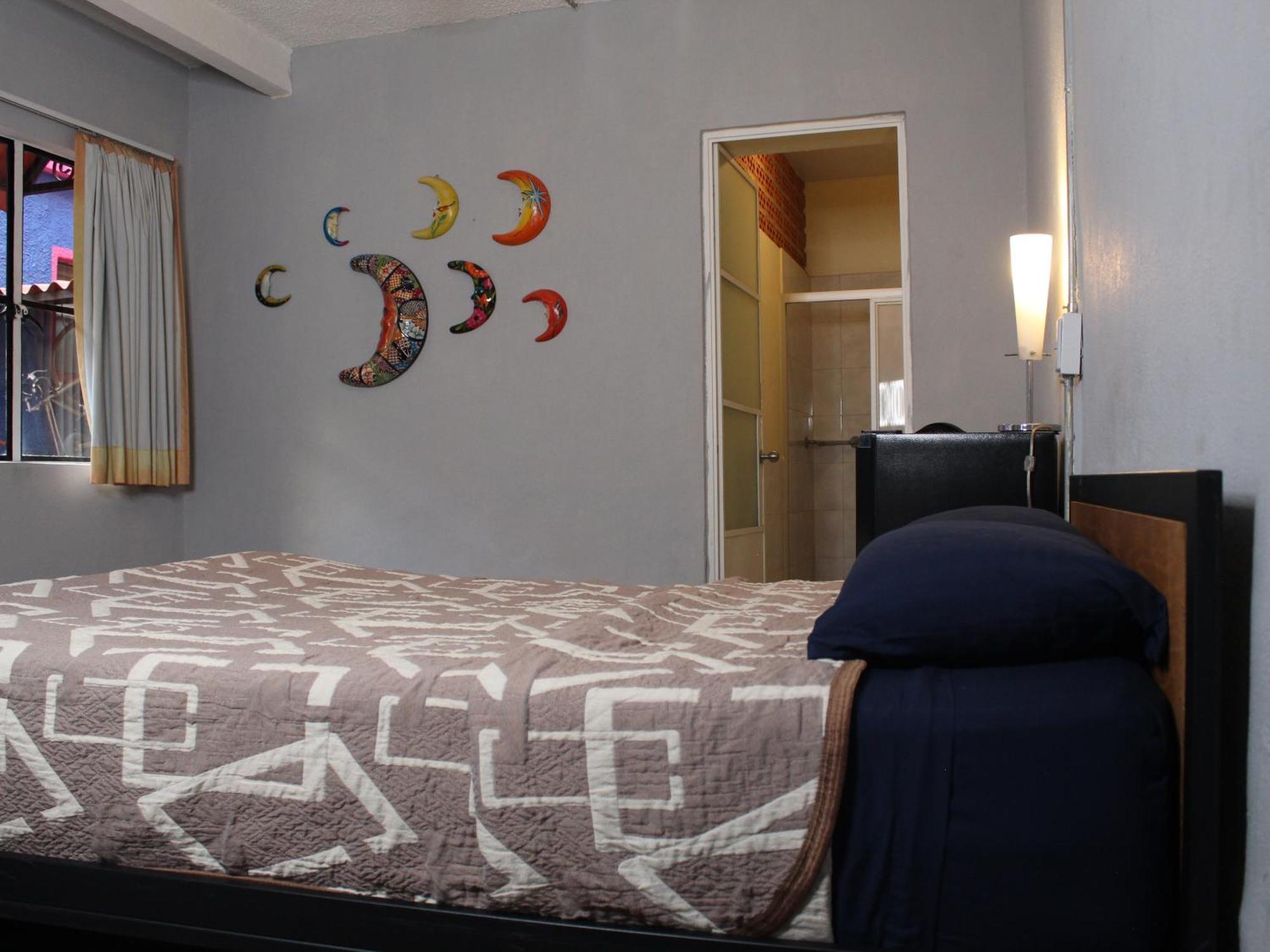Hostal La Loteria Гуадалахара Екстериор снимка